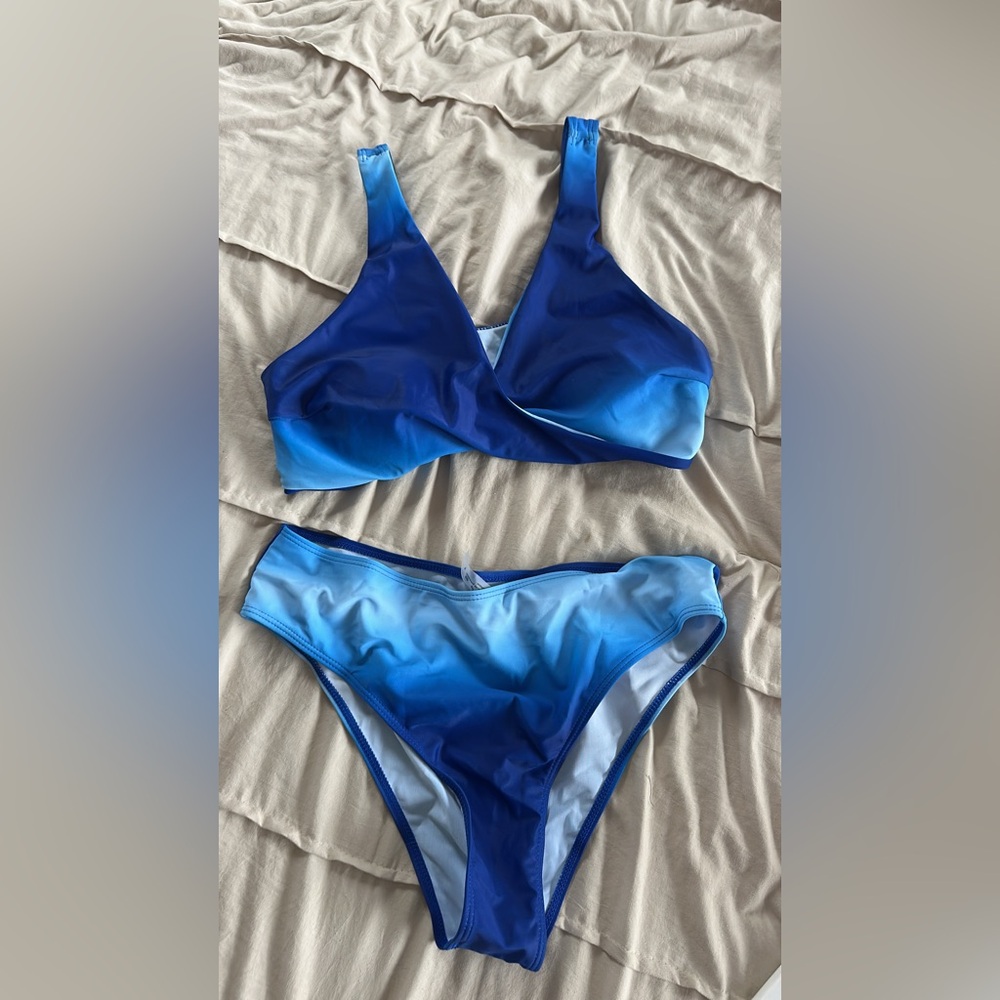 SHEIN Blue Gradient Bikini